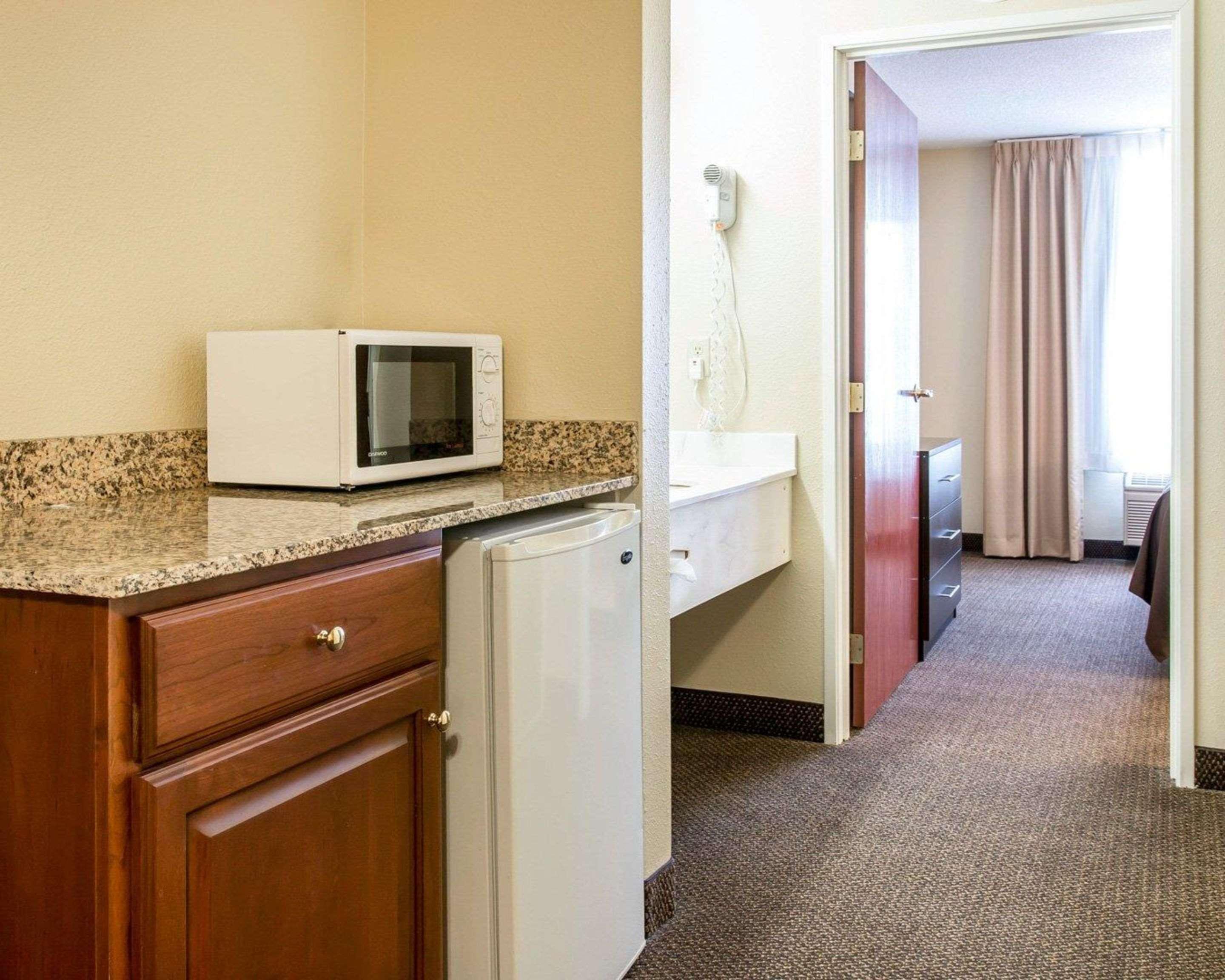 Quality Inn & Suites Niles Exterior foto