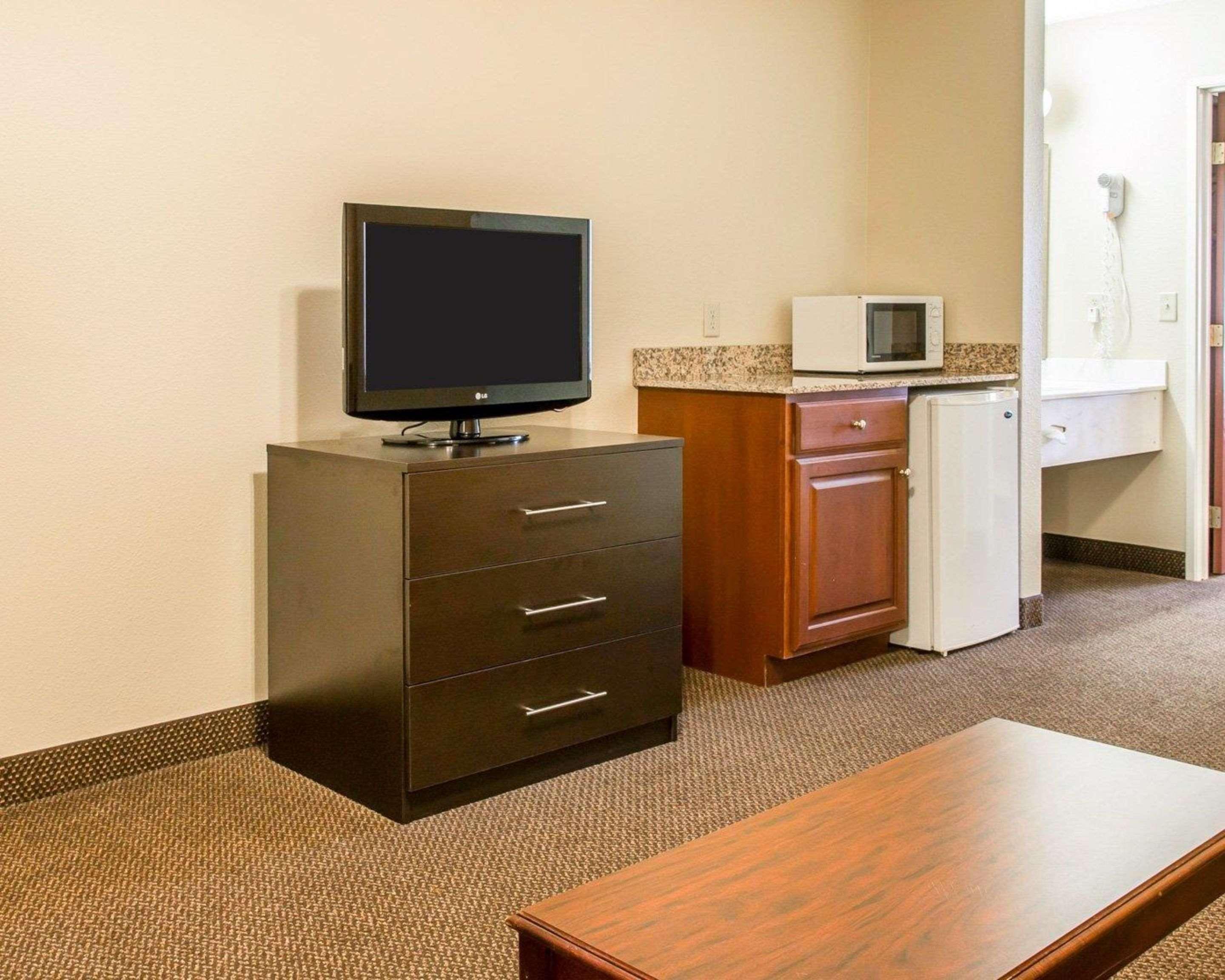 Quality Inn & Suites Niles Exterior foto